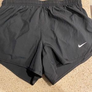 Nike Kids Dry Tempo running shorts girls size medium.